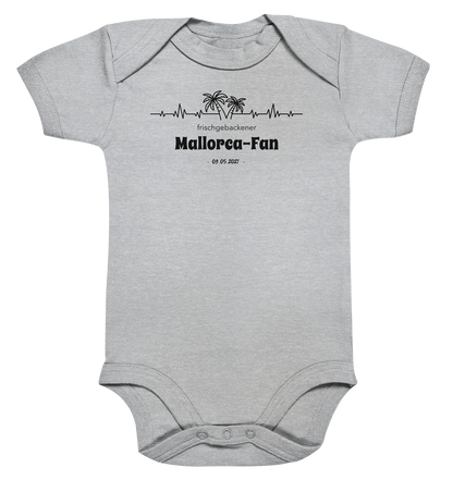 Mallorca Baby Bodysuite "Frischgebacken" • Personalisierbar!