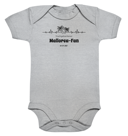 Mallorca Baby Bodysuite "Frischgebacken" • Personalisierbar!
